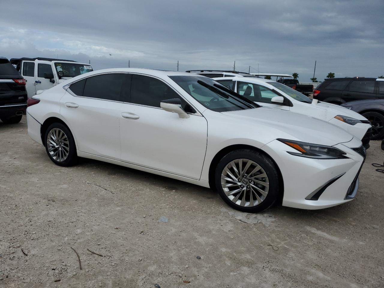 2023 Lexus ES VIN 58AFA1C11PU030407 Copart auction photo, water/flood damage thumbnail 4