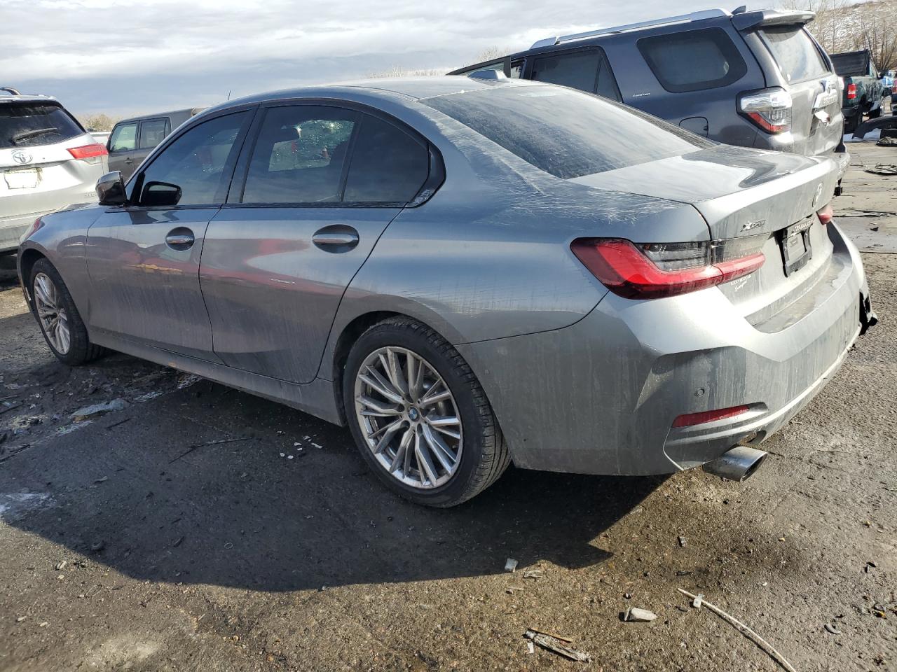 2023 BMW 3er VIN 3MW89FF0XP8D75507 Copart auction photo, rollover damage thumbnail 2