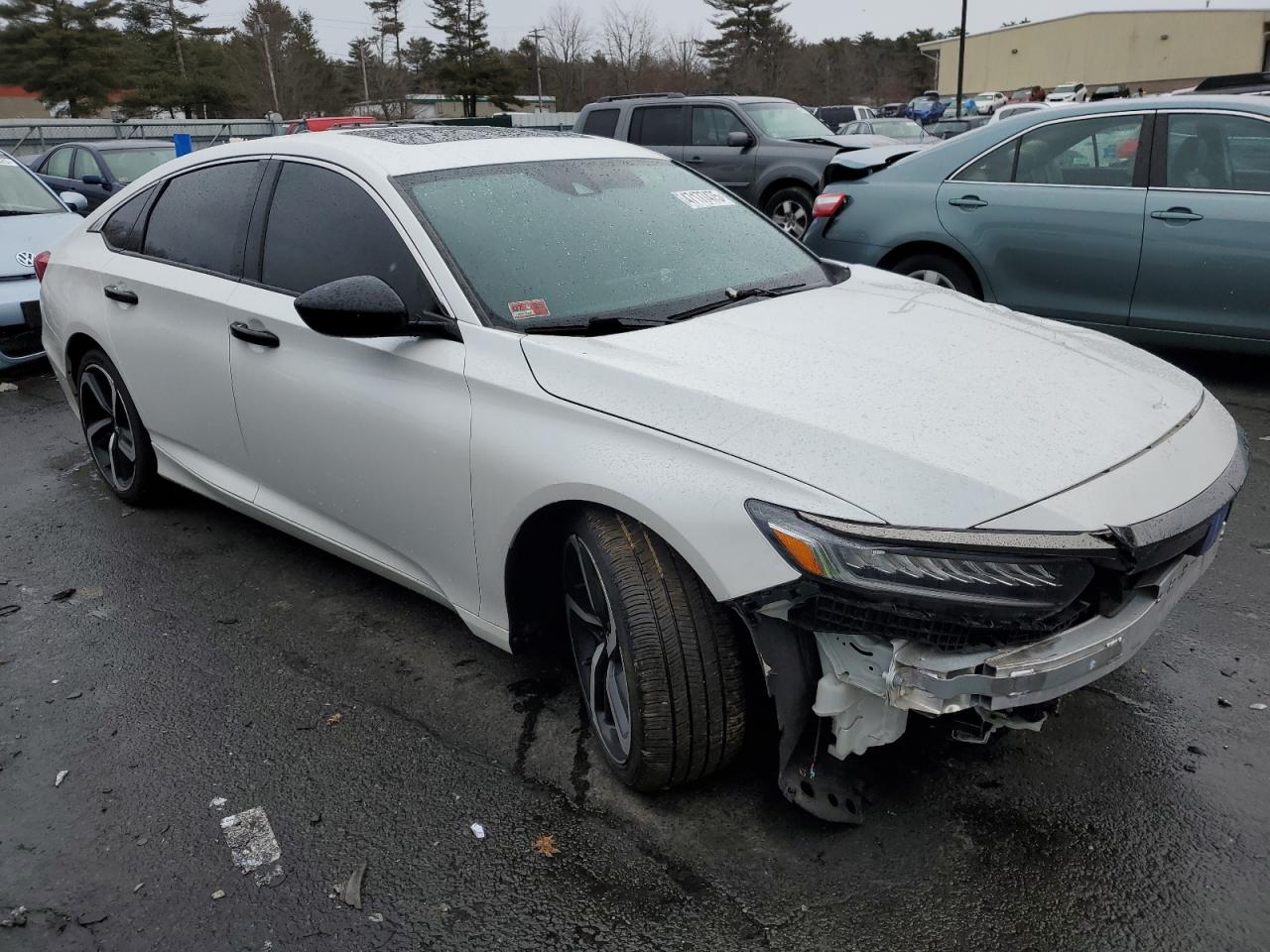 2022 Honda Accord VIN 1HGCV2F31NA007697 Copart auction photo, front end / minor dent/scratches damage thumbnail 4
