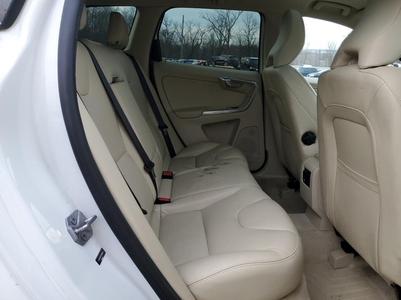 2015 Volvo XC60 VIN YV4612RK5F2630629 Copart auction photo, rear end / minor dent/scratches damage thumbnail 11