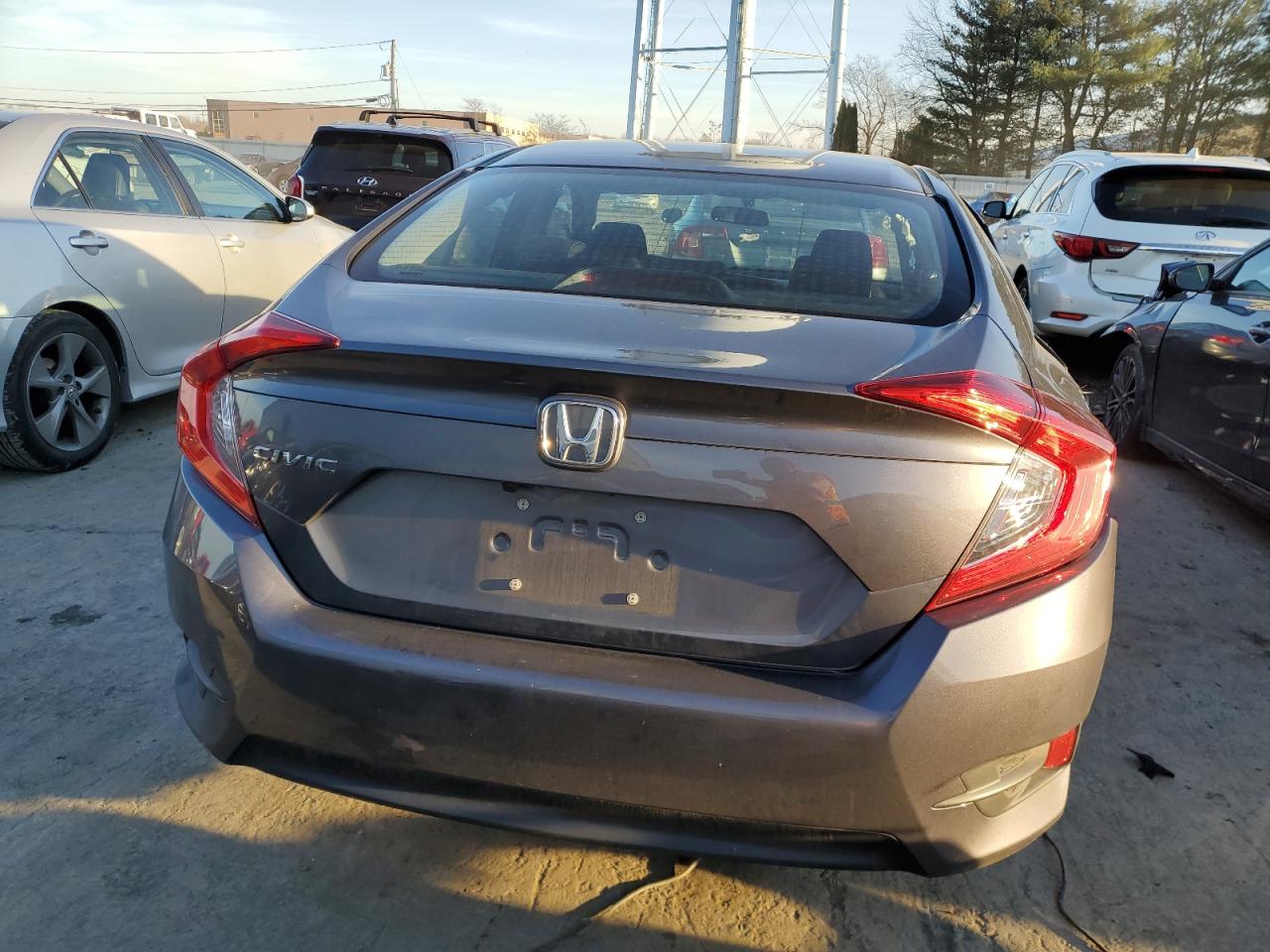 2018 Honda Civic VIN 2HGFC2F55JH609339 Copart auction photo, side / rear end damage thumbnail 6
