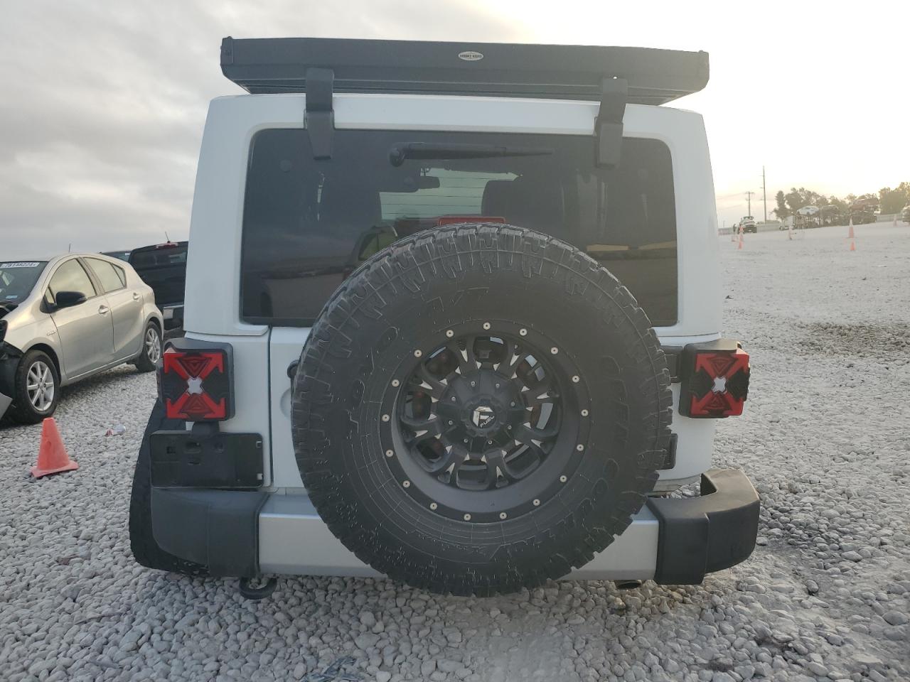 2013 Jeep Wrangler VIN 1C4BJWEG3DL576054 Copart auction photo, side / top/roof damage thumbnail 6