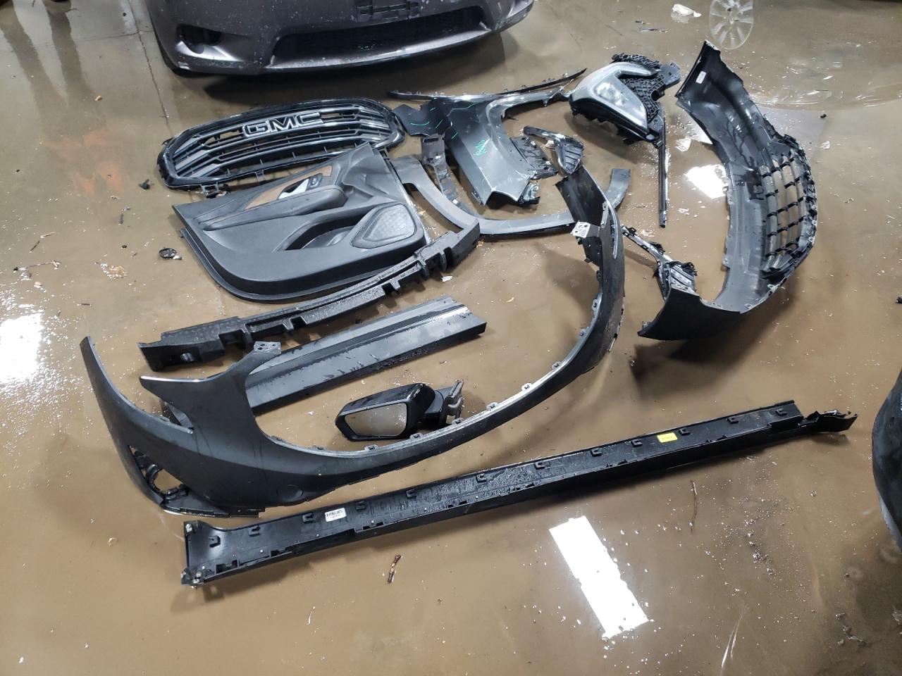 2020 GMC Terrain VIN 3GKALMEV1LL146846 Copart auction photo, front end damage thumbnail 12
