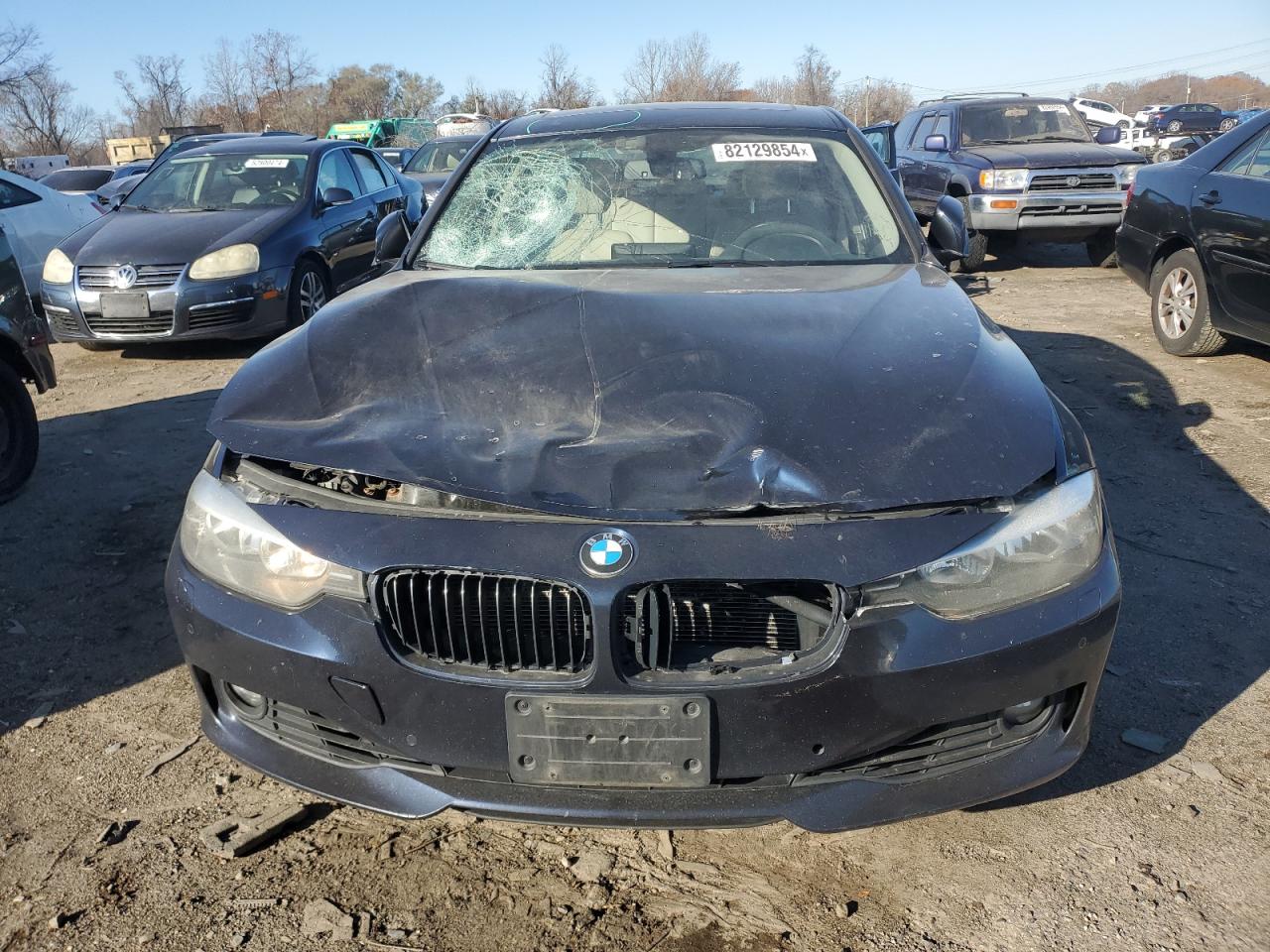2015 BMW 3er VIN WBA3B5G5XFNS13682 Copart auction photo, front end damage thumbnail 5