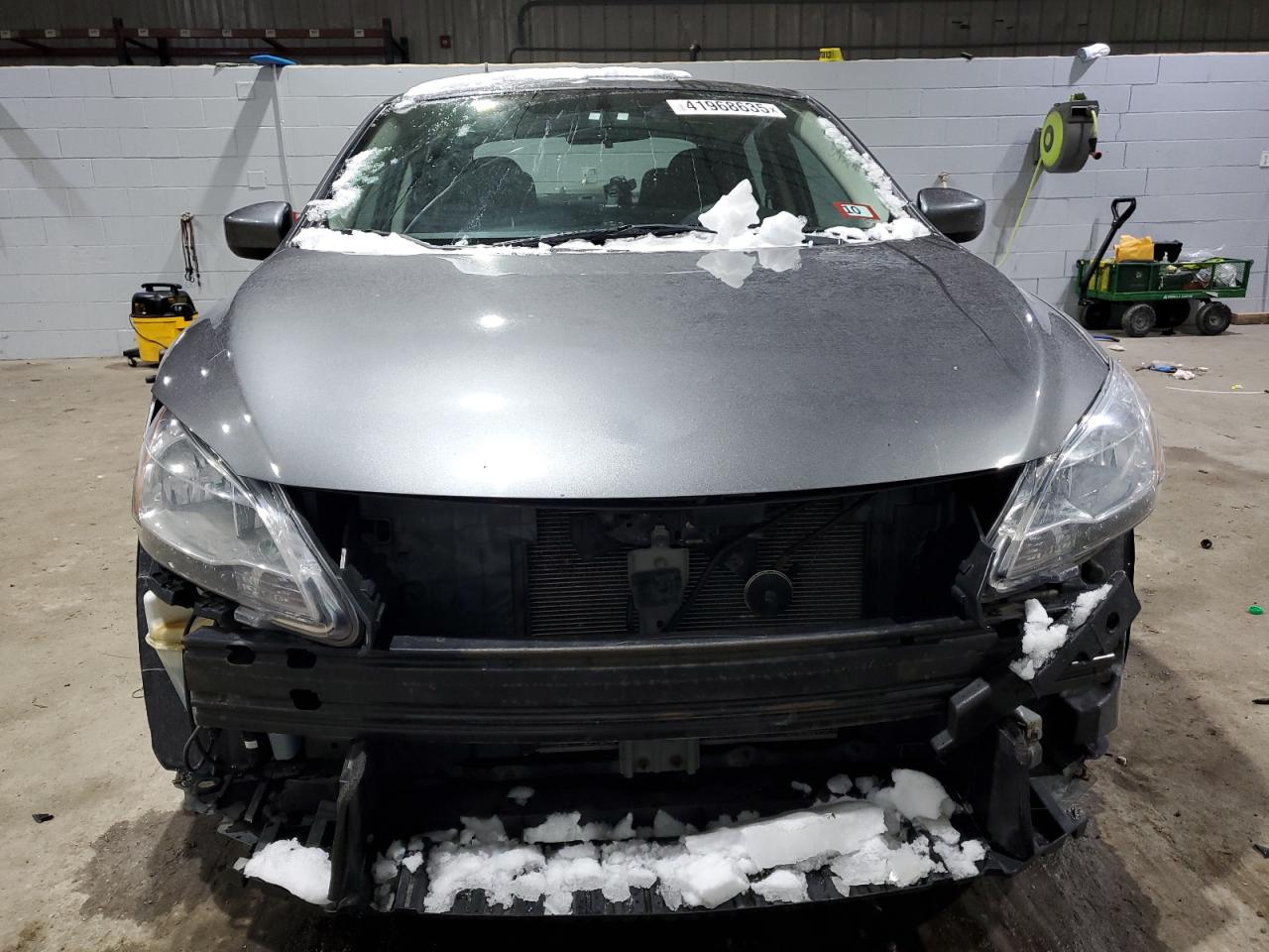 2015 Nissan Sentra VIN 3N1AB7AP7FY252672 Copart auction photo, front end damage thumbnail 5