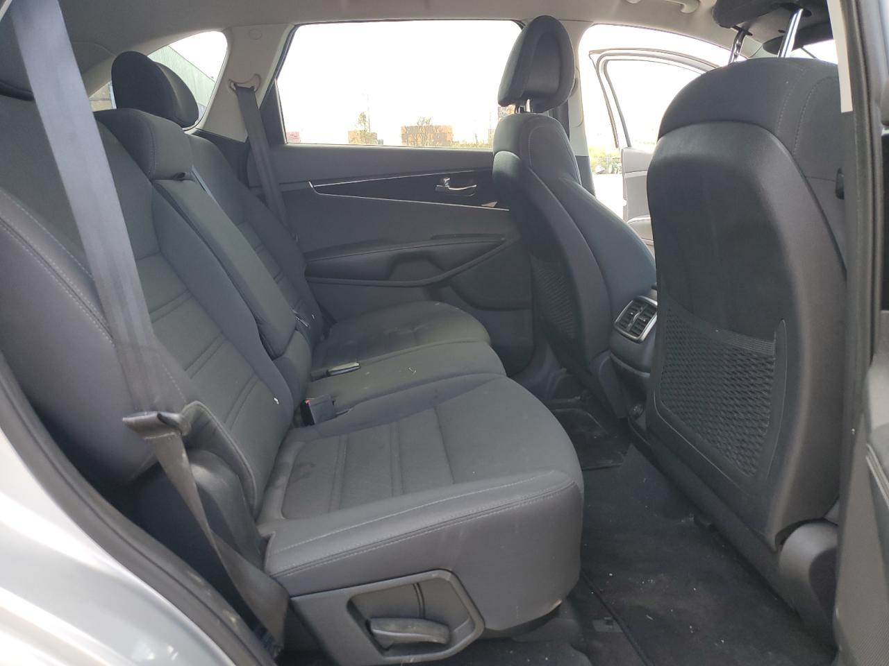 2016 KIA Sorento VIN 5XYPGDA35GG003071 Copart auction photo, minor dent/scratches / vandalism damage thumbnail 11