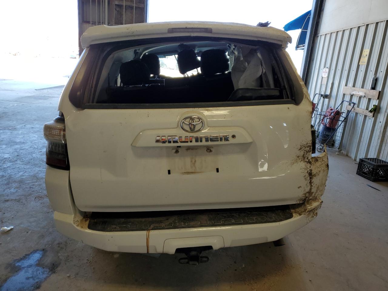 2018 Toyota 4Runner VIN JTEBU5JR8J5559318 Copart auction photo, side / hail damage thumbnail 6