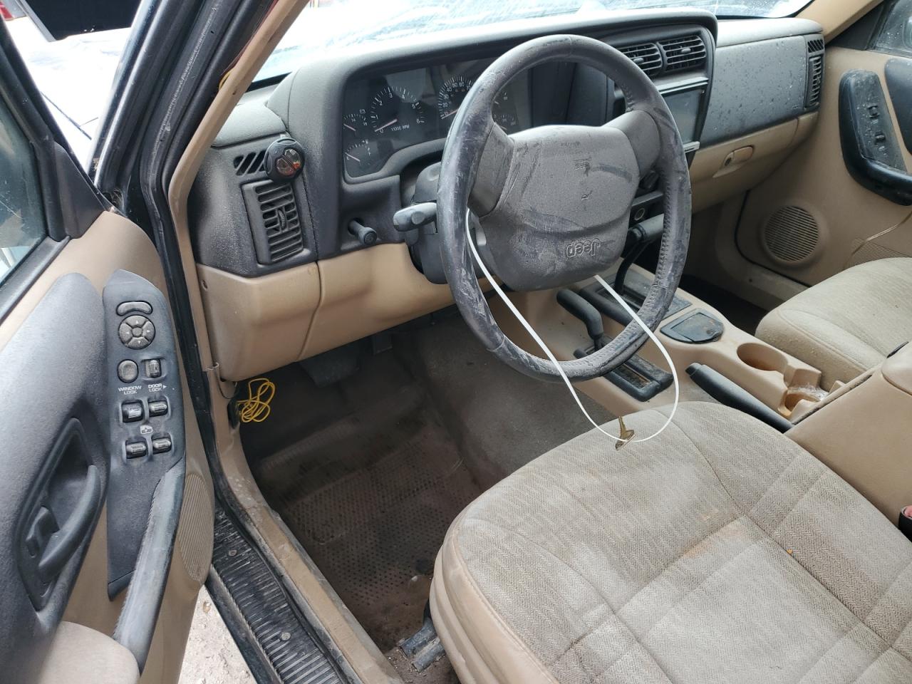 2001 Jeep Grand Cherokee VIN 1J4FF48S81L547646 Copart auction photo, water/flood damage thumbnail 8
