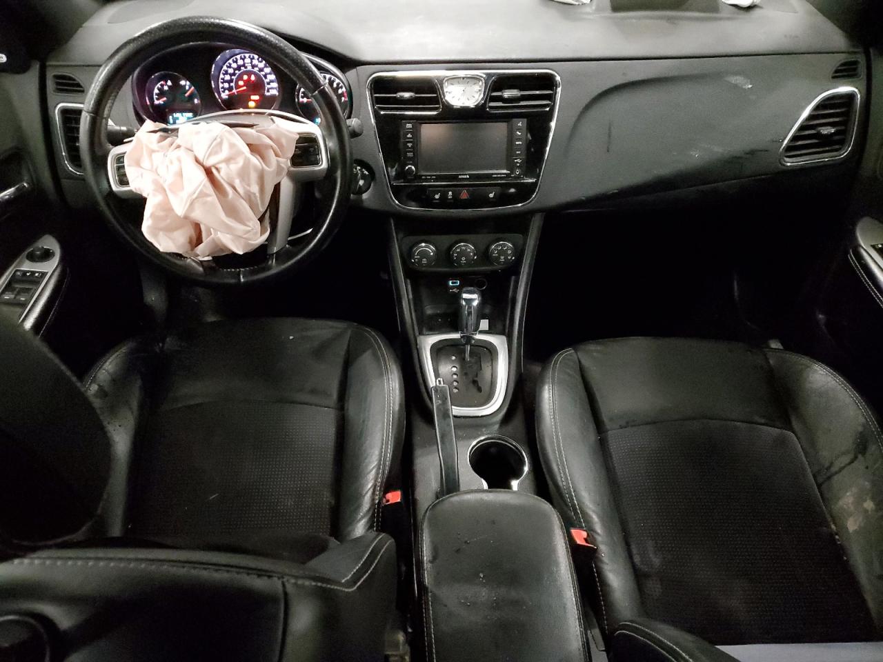 2011 Chrysler 200 VIN 1C3BC8EGXBN609708 Copart auction photo, front end damage thumbnail 8