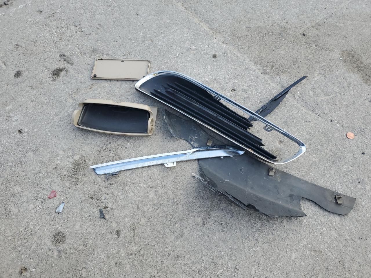 2014 Chrysler 300 VIN 2C3CCAAG7EH127938 Copart auction photo, front end / side damage thumbnail 12