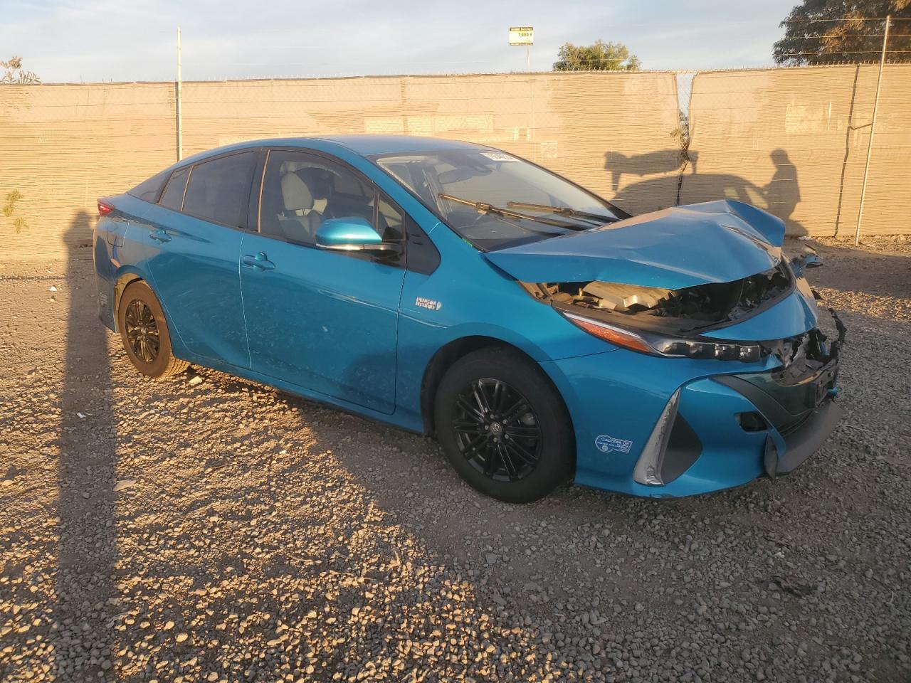 2017 Toyota Prius VIN JTDKARFP0H3009600 Copart auction photo, front end damage thumbnail 4