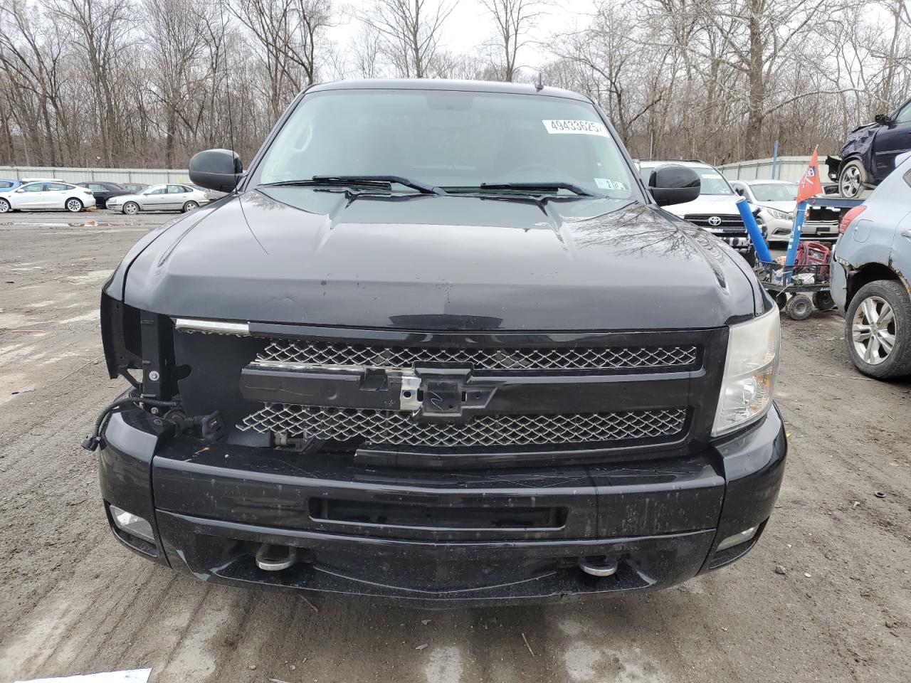2011 Chevrolet Silverado VIN 1GCRKSE34BZ213158 Copart auction photo, front end / side damage thumbnail 5