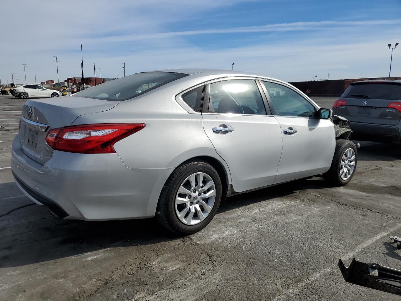 2017 Nissan Altima VIN 1N4AL3APXHN348580 Copart auction photo, front end damage thumbnail 3