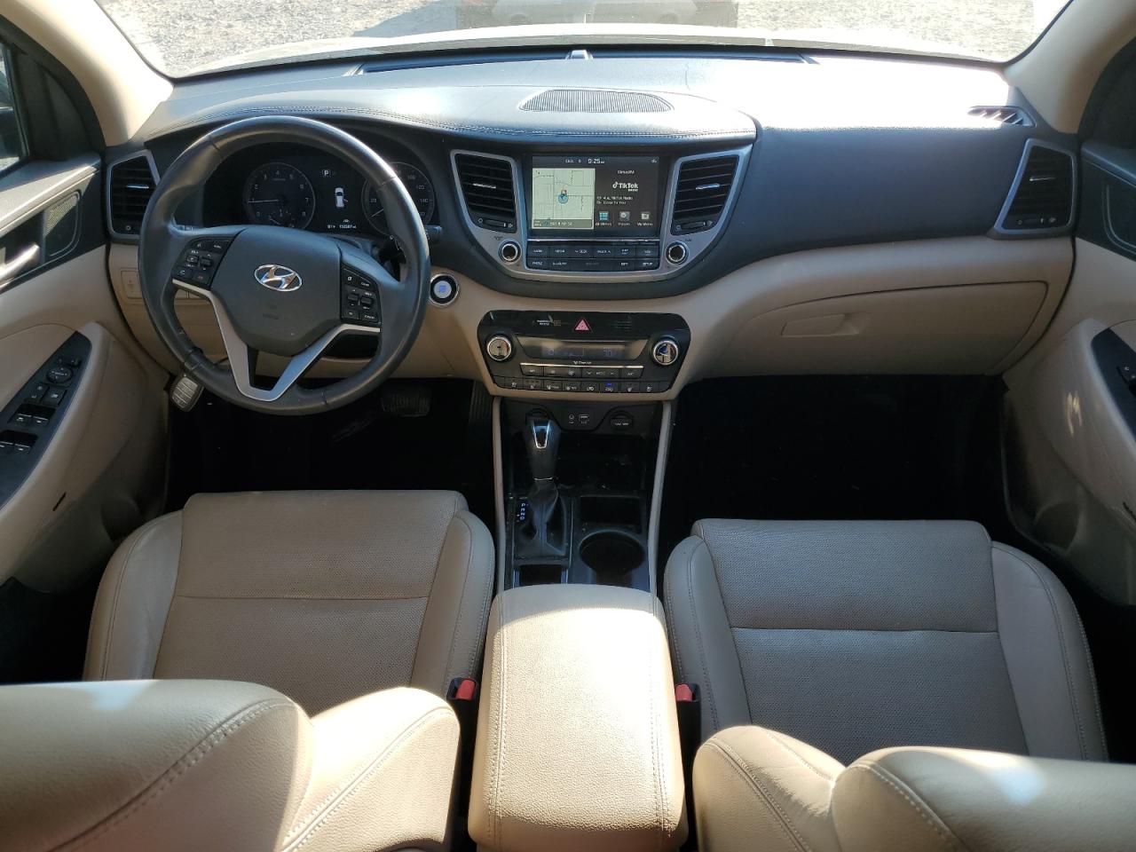 2017 Hyundai Tucson VIN KM8J3CA27HU336256 Copart auction photo, hail / minor dent/scratches damage thumbnail 8