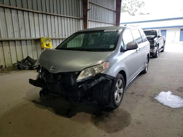 2015 Toyota Sienna VIN 5TDKK3DC5FS632586 Copart auction photo, front end damage thumbnail 12