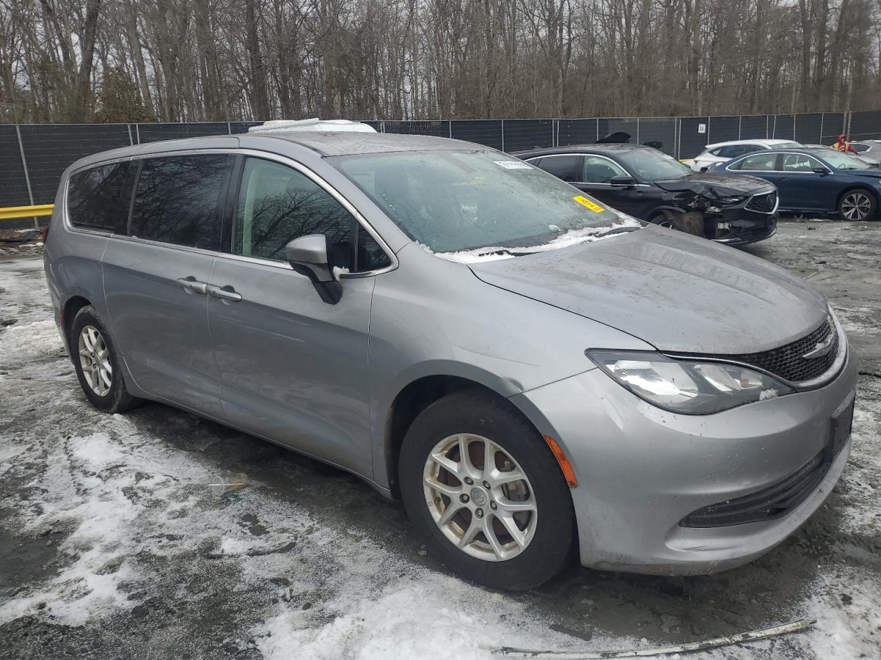 2018 Chrysler Pacifica VIN 2C4RC1DG1JR130422 Copart auction photo, front end / side damage thumbnail 4