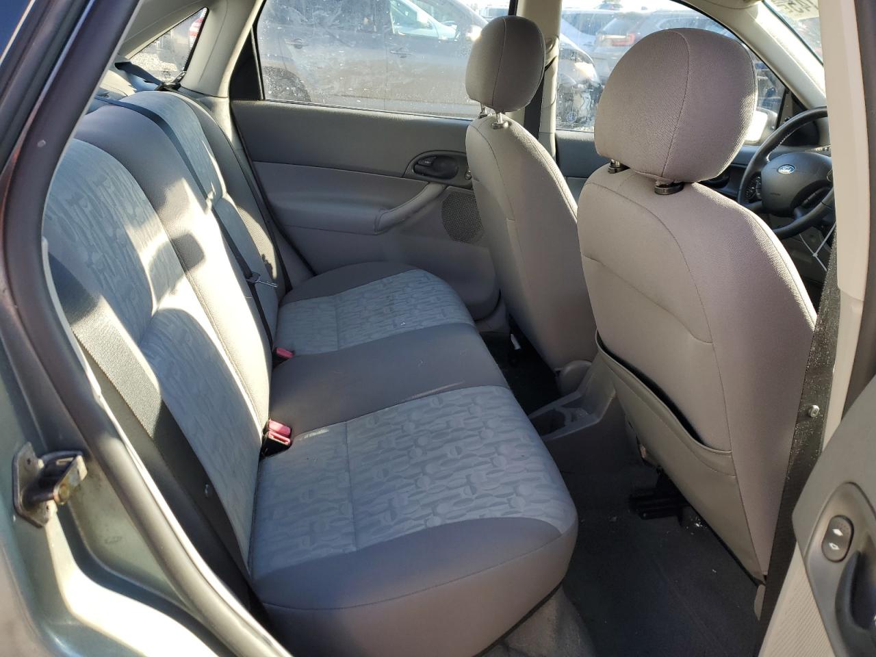 2005 Ford Focus VIN 1FAFP34N35W133519 Copart auction photo, side / front end damage thumbnail 10