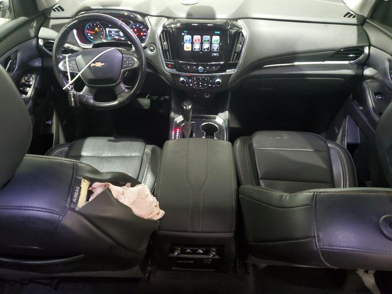 2019 Chevrolet Traverse VIN 1GNEVJKW7KJ209514 Copart auction photo, side / rear end damage thumbnail 8