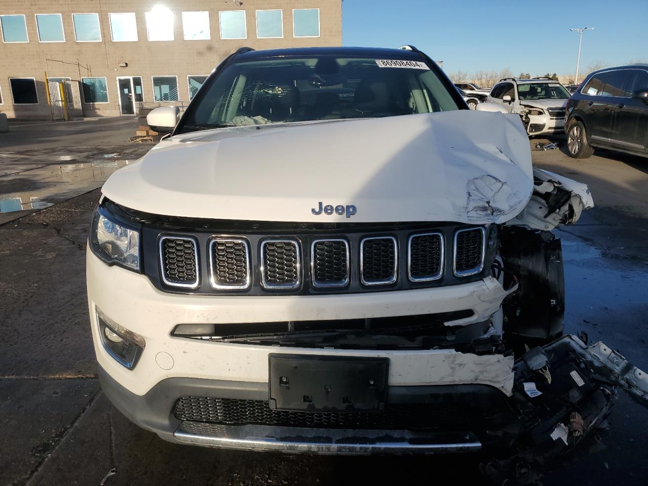 2018 Jeep Compass VIN 3C4NJDCB9JT315455 Copart auction photo, front end / rear end damage thumbnail 5