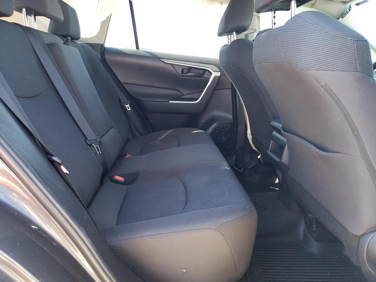 2019 Toyota RAV 4 VIN 2T3H1RFV8KW008515 Copart auction photo, minor dent/scratches damage thumbnail 11