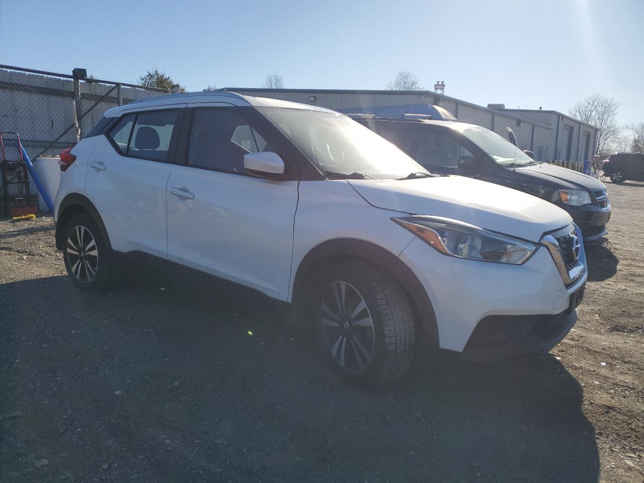 2018 Nissan Kicks VIN 3N1CP5CU5JL542531 Copart auction photo, mechanical / minor dent/scratches damage thumbnail 4