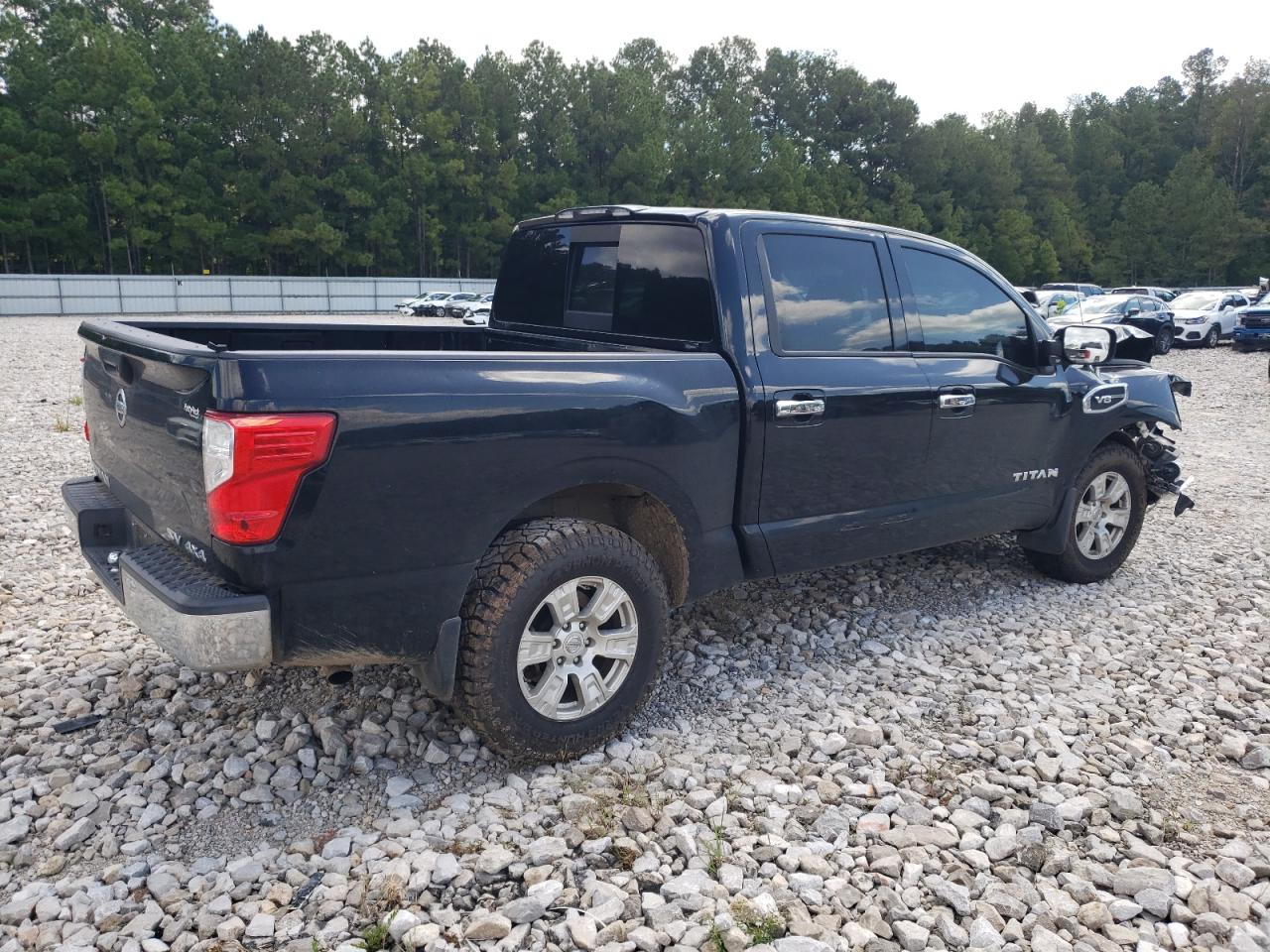 2017 Nissan Titan VIN 1N6AA1EJ5HN508744 Copart auction photo, front end / side damage thumbnail 3