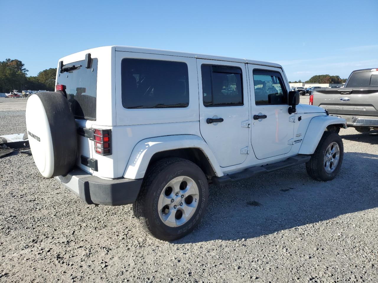 2015 Jeep Wrangler VIN 1C4BJWEG9FL700539 Copart auction photo, front end damage thumbnail 3