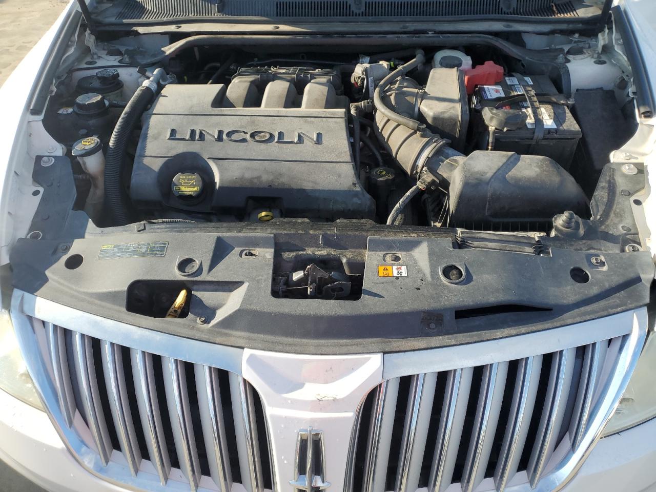 2010 Lincoln MKS VIN 1LNHL9DR9AG607431 Copart auction photo, water/flood damage thumbnail 11