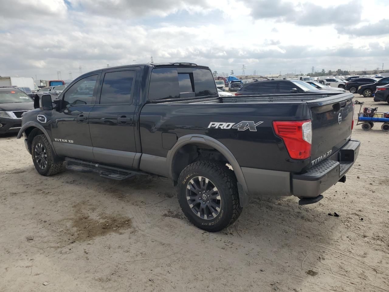 2017 Nissan Titan VIN 1N6AA1F40HN548349 Copart auction photo, front end / side damage thumbnail 2