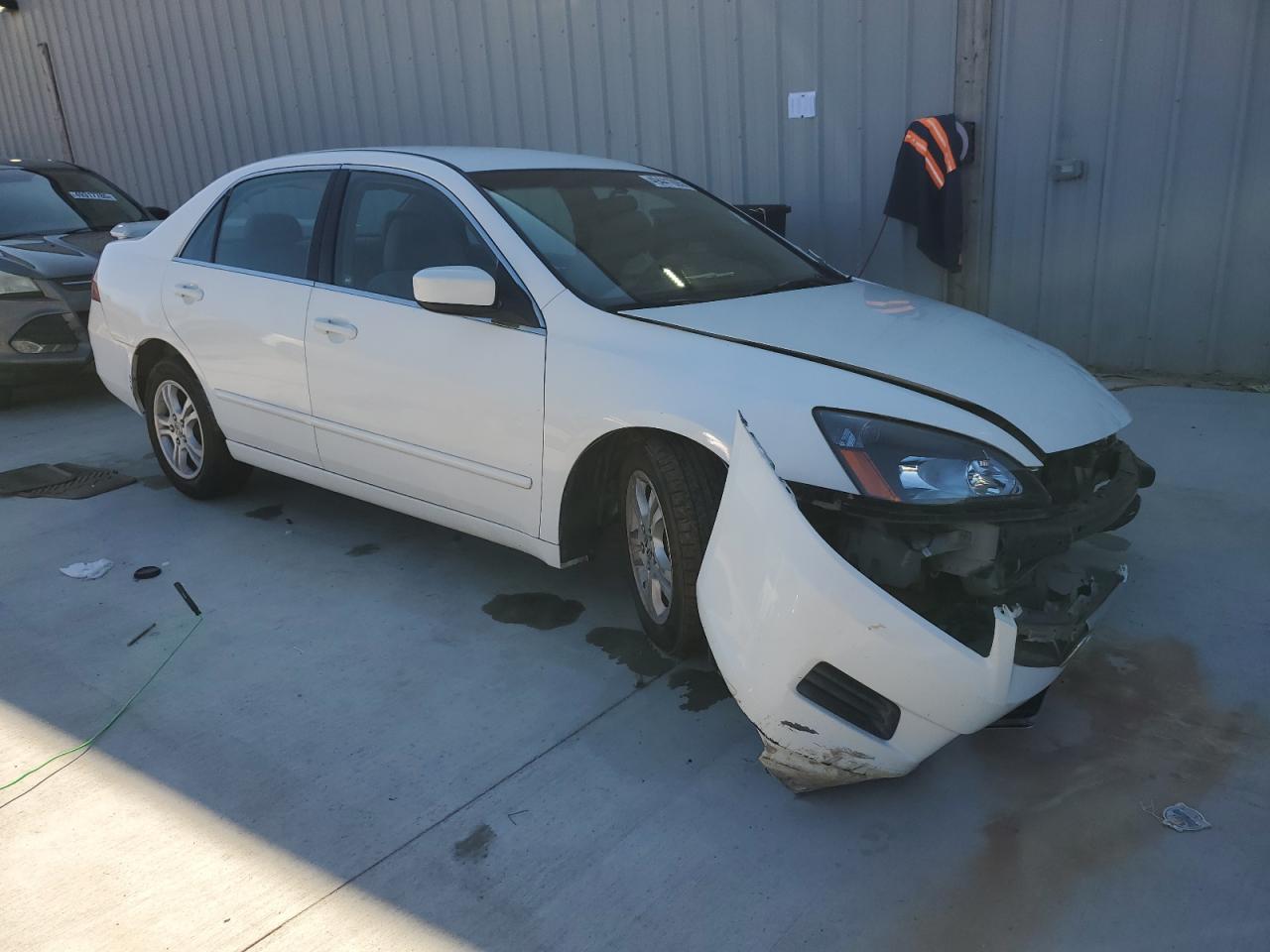 2007 Honda Accord VIN JHMCM56387C013019 Copart auction photo, front end / side damage thumbnail 4
