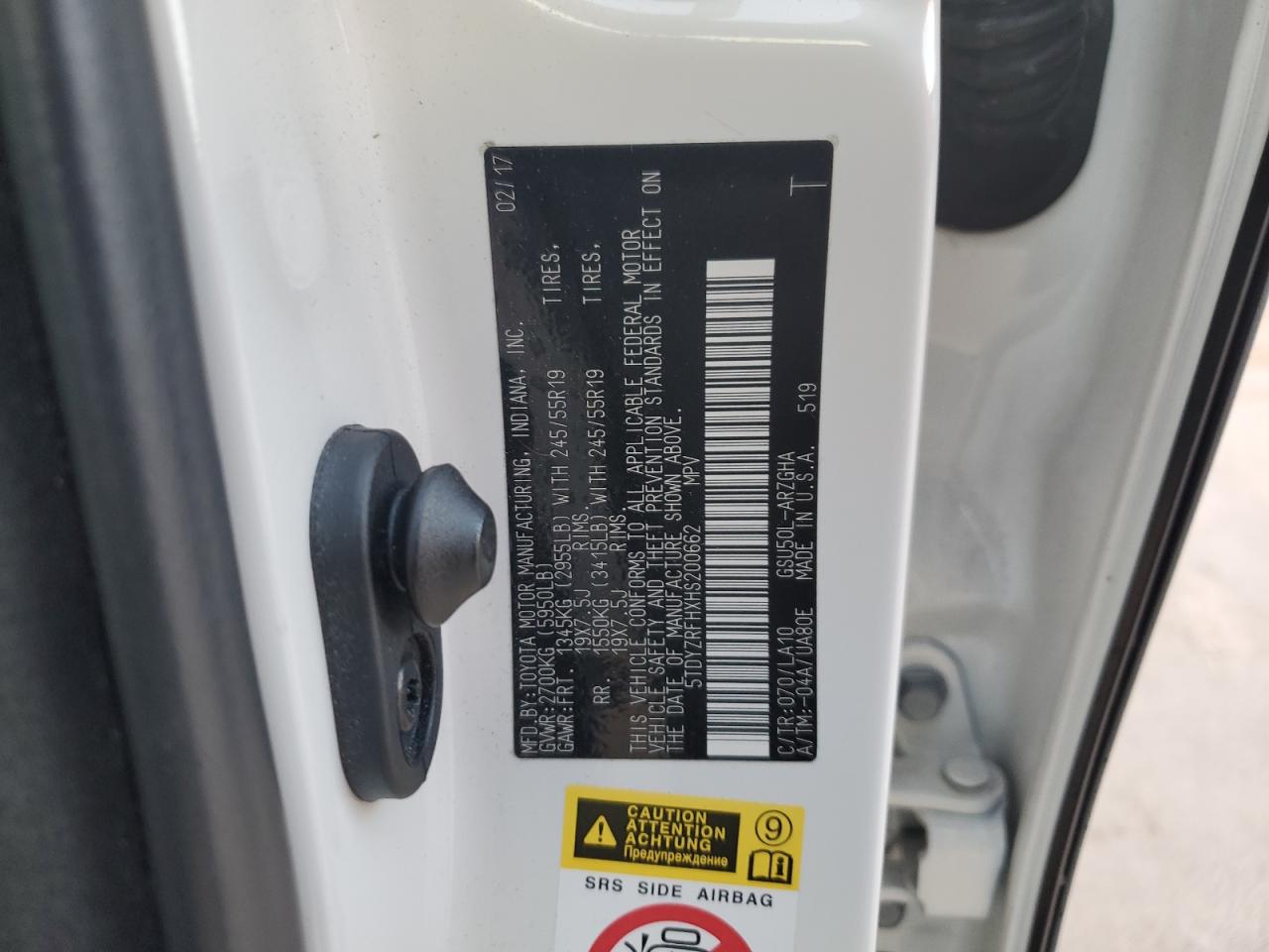 2017 Toyota Highlander VIN 5TDYZRFHXHS200662 Copart auction photo, front end / minor dent/scratches damage thumbnail 13