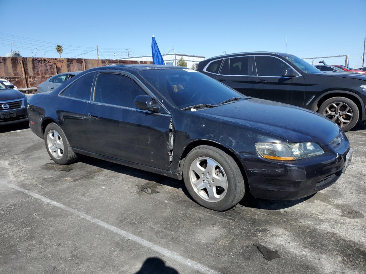 2000 Honda Accord VIN 1HGCG2255YA018787 Copart auction photo, minor dent/scratches damage thumbnail 4