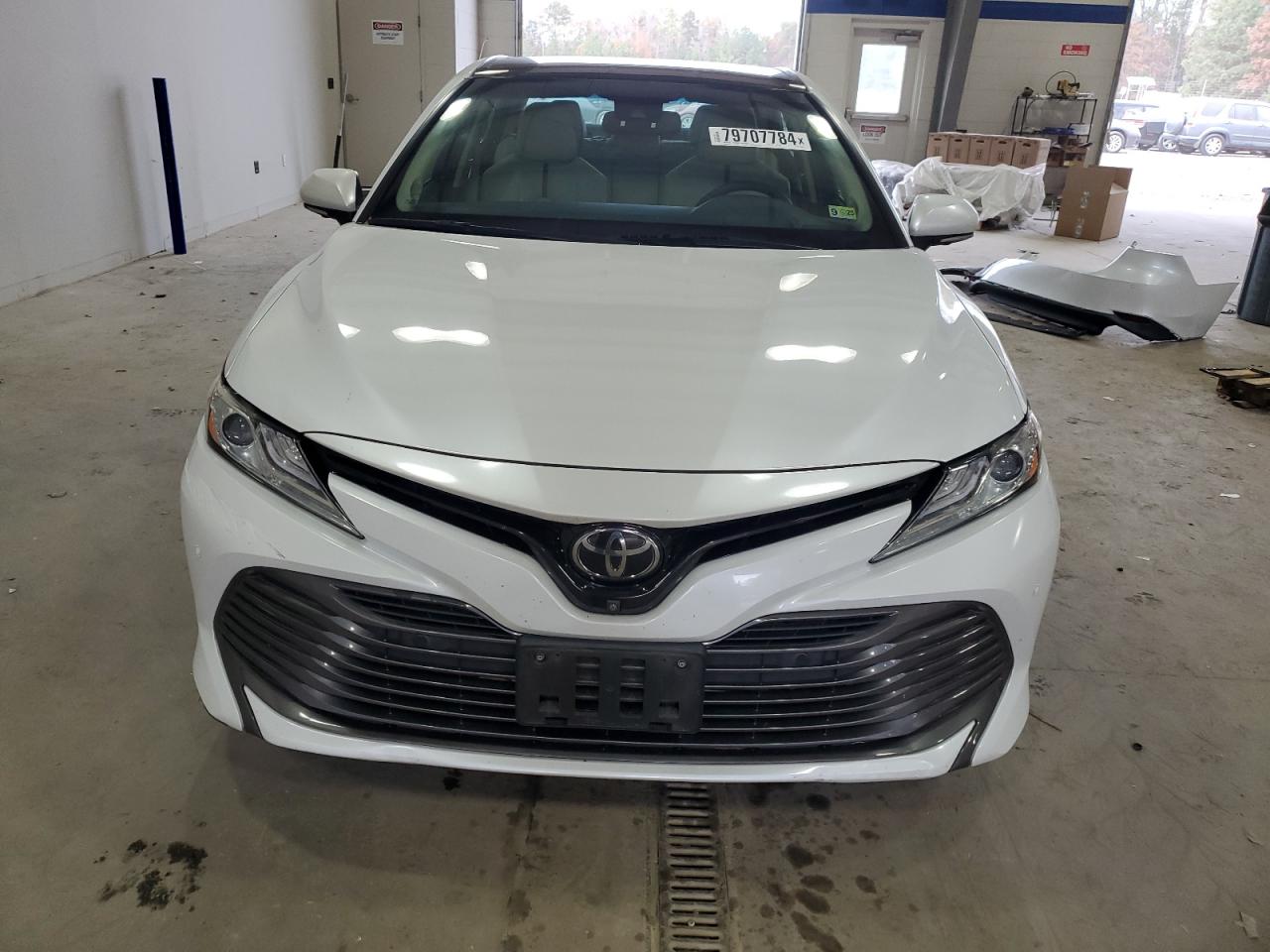 2018 Toyota Camry VIN 4T1B11HK8JU033304 Copart auction photo, rear end / mechanical damage thumbnail 5