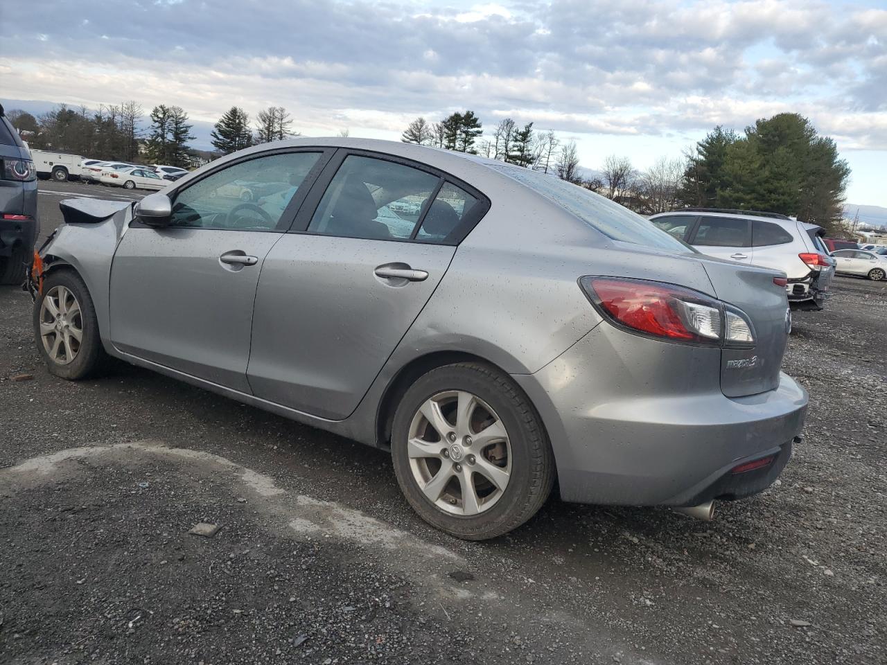 2011 Mazda 3 VIN JM1BL1VG3B1360212 Copart auction photo, front end / minor dent/scratches damage thumbnail 2