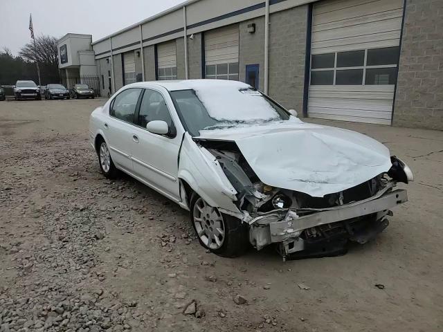 2000 Nissan Maxima VIN JN1CA31D3YT709810 Copart auction photo, front end / mechanical damage thumbnail 11