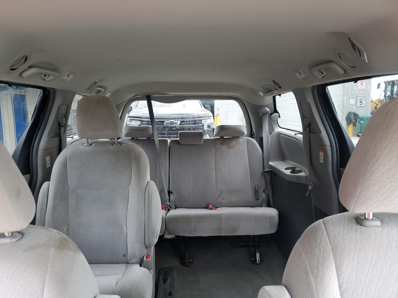 2015 Toyota Sienna VIN 5TDKK3DC7FS603204 Copart auction photo, side / minor dent/scratches damage thumbnail 10