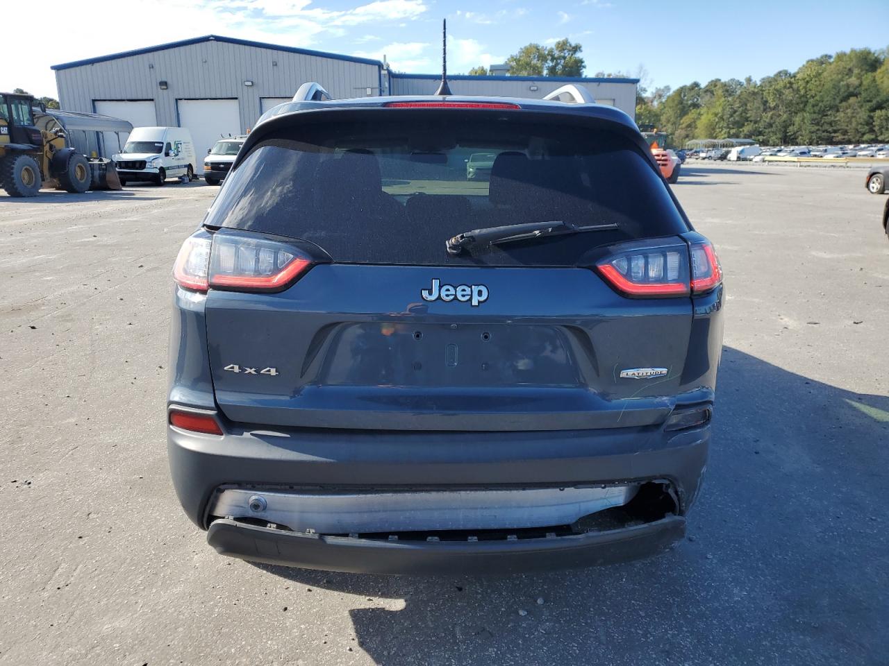 2019 Jeep Grand Cherokee VIN 1C4PJMCB4KD424552 Copart auction photo, all over damage thumbnail 6