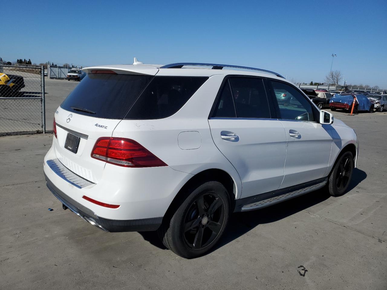 2016 Mercedes-Benz GLE VIN 4JGDA5HBXGA762835 Copart auction photo, front end damage thumbnail 3