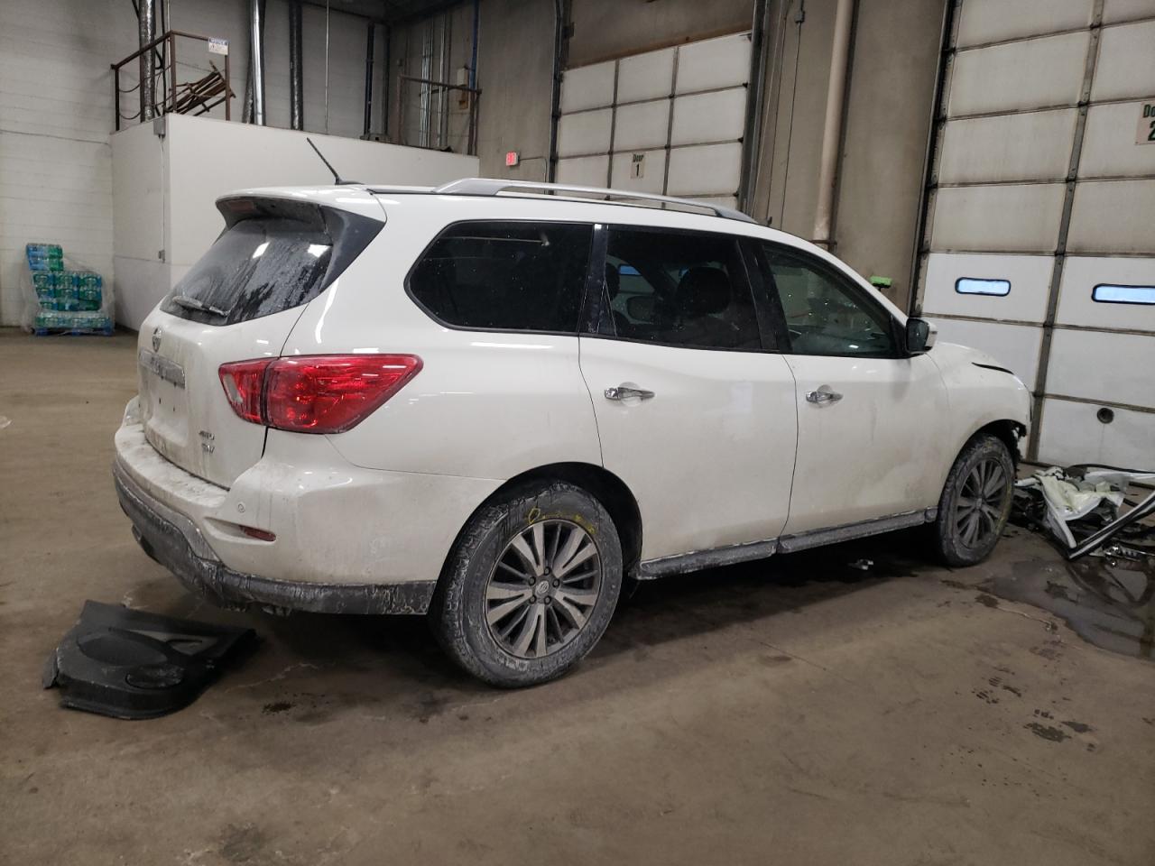 2018 Nissan Pathfinder VIN 5N1DR2MM7JC663044 Copart auction photo, front end damage thumbnail 3