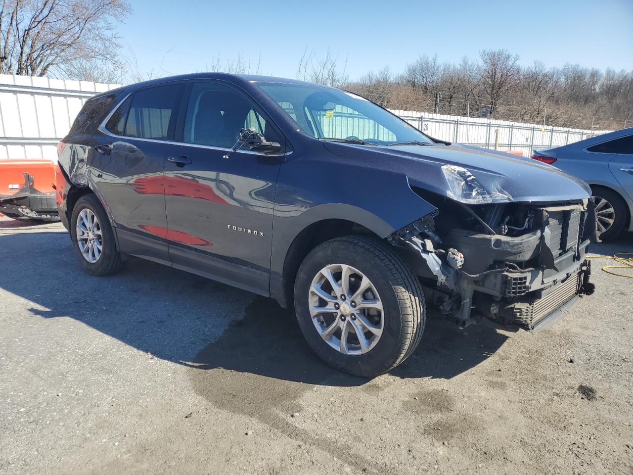 2018 Chevrolet Equinox VIN 3GNAXSEV0JL289487 Copart auction photo, front end / side damage thumbnail 4