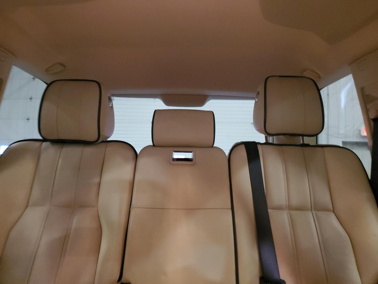 2010 Land Rover Range Rover VIN SALMF1D44AA320123 Copart auction photo, front end / minor dent/scratches damage thumbnail 10
