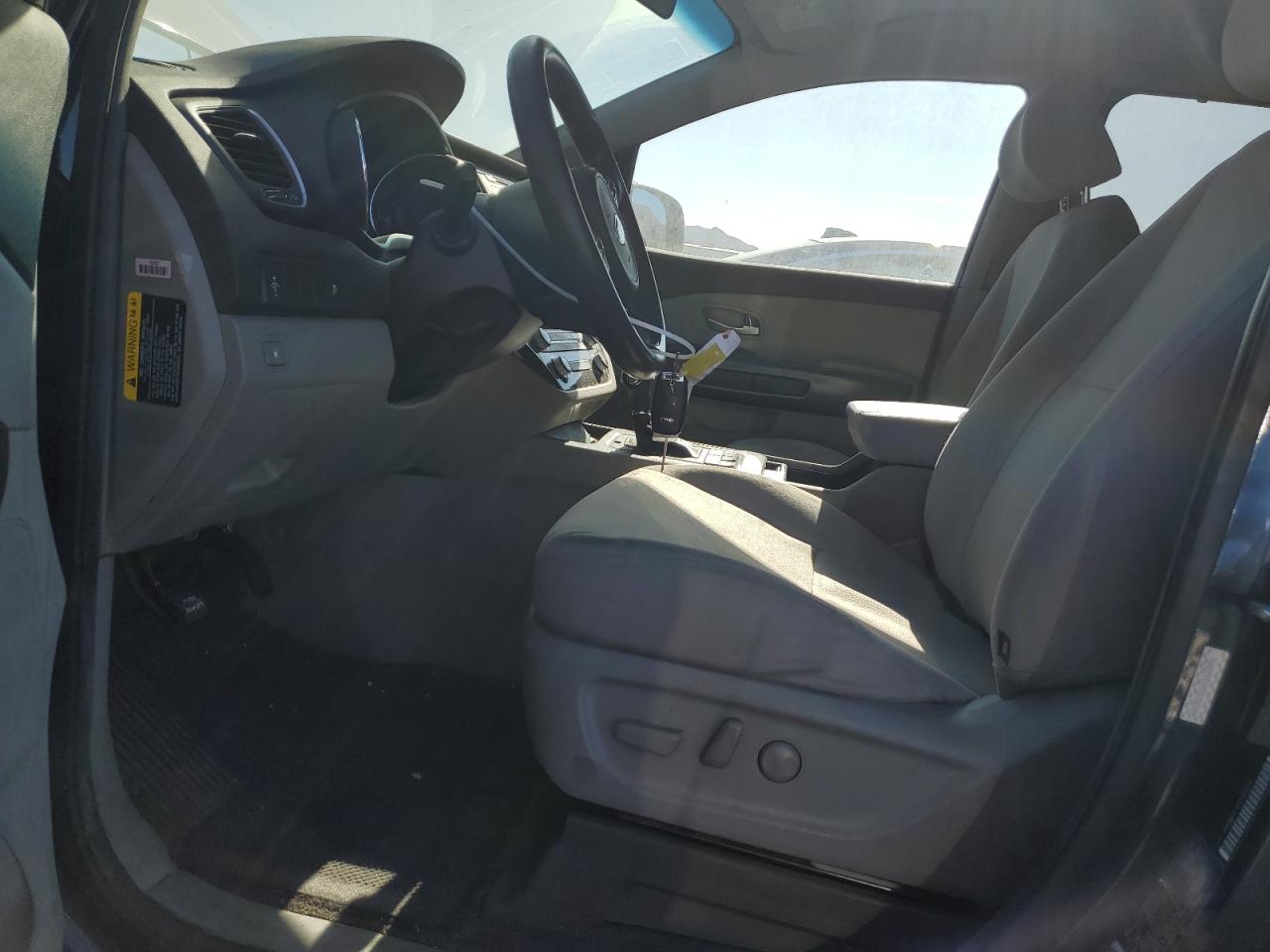 2016 KIA Sedona VIN KNDMB5C14G6168096 Copart auction photo, minor dent/scratches damage thumbnail 7