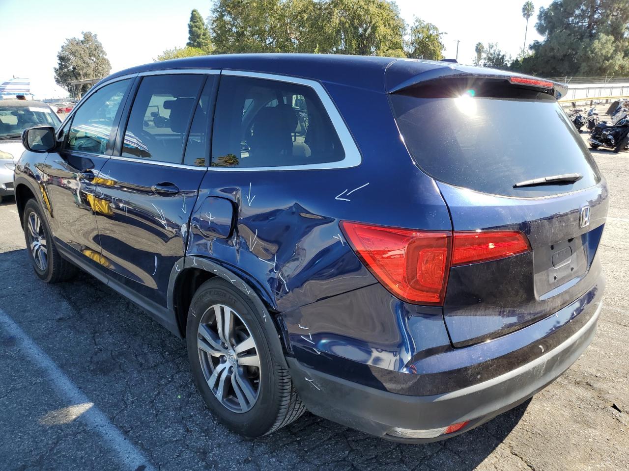 2016 Honda Pilot VIN 5FNYF5H57GB059055 Copart auction photo, rear end / side damage thumbnail 2