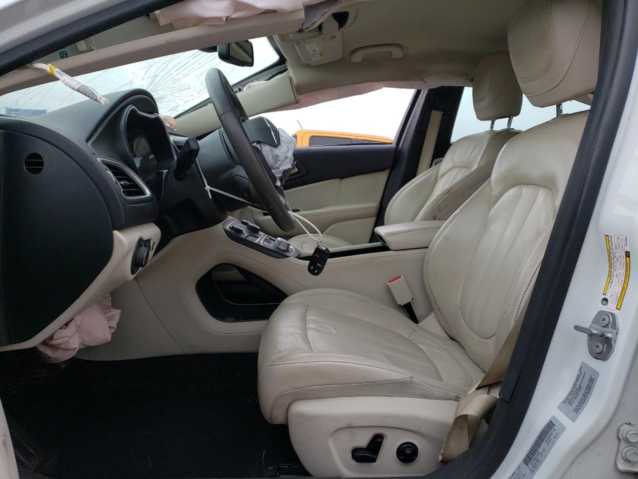2016 Chrysler 200 VIN 1C3CCCAB6GN186909 Copart auction photo, all over damage thumbnail 7