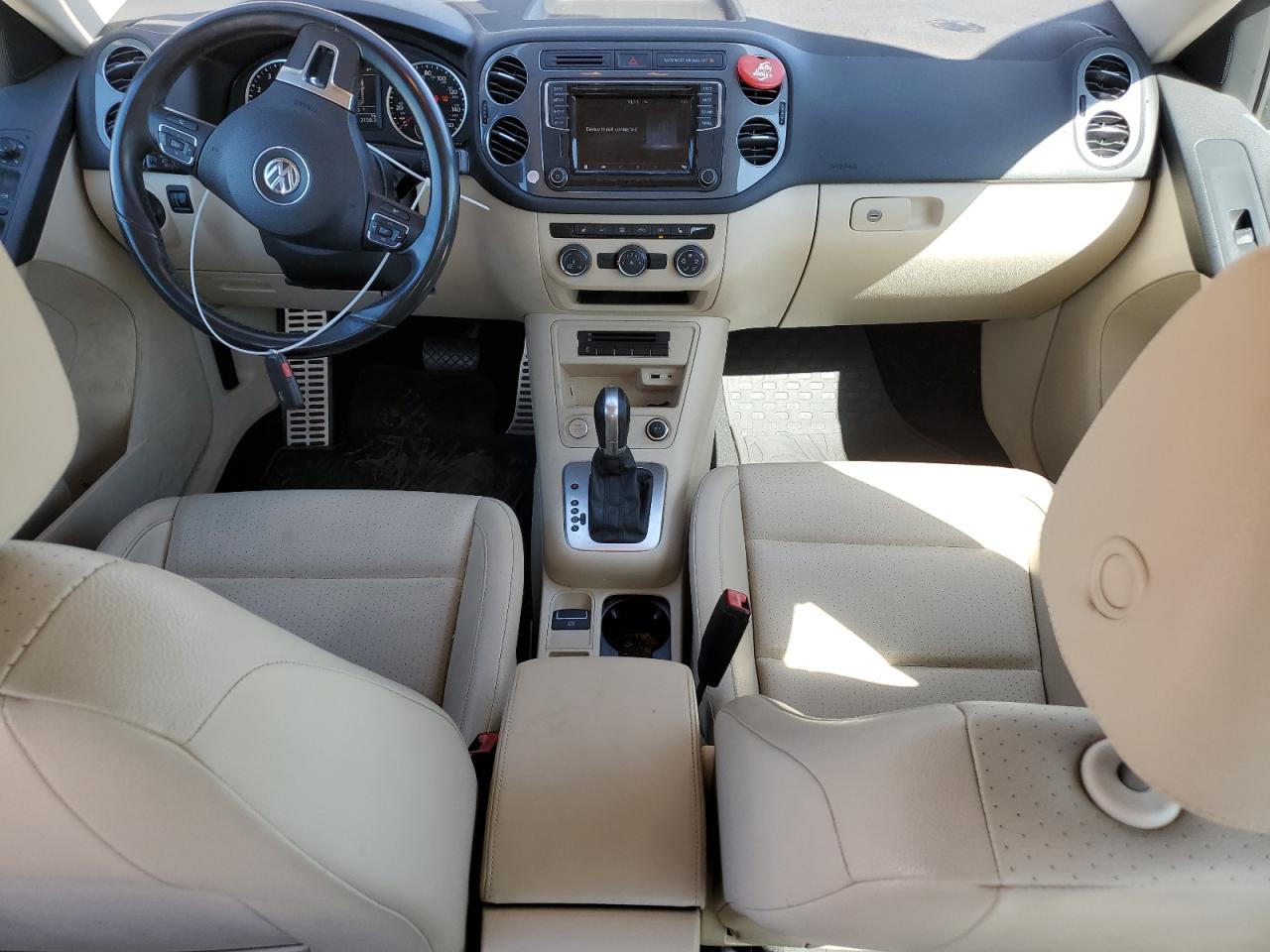 2017 Volkswagen Tiguan VIN WVGAV7AX4HW501925 Copart auction photo, front end damage thumbnail 8