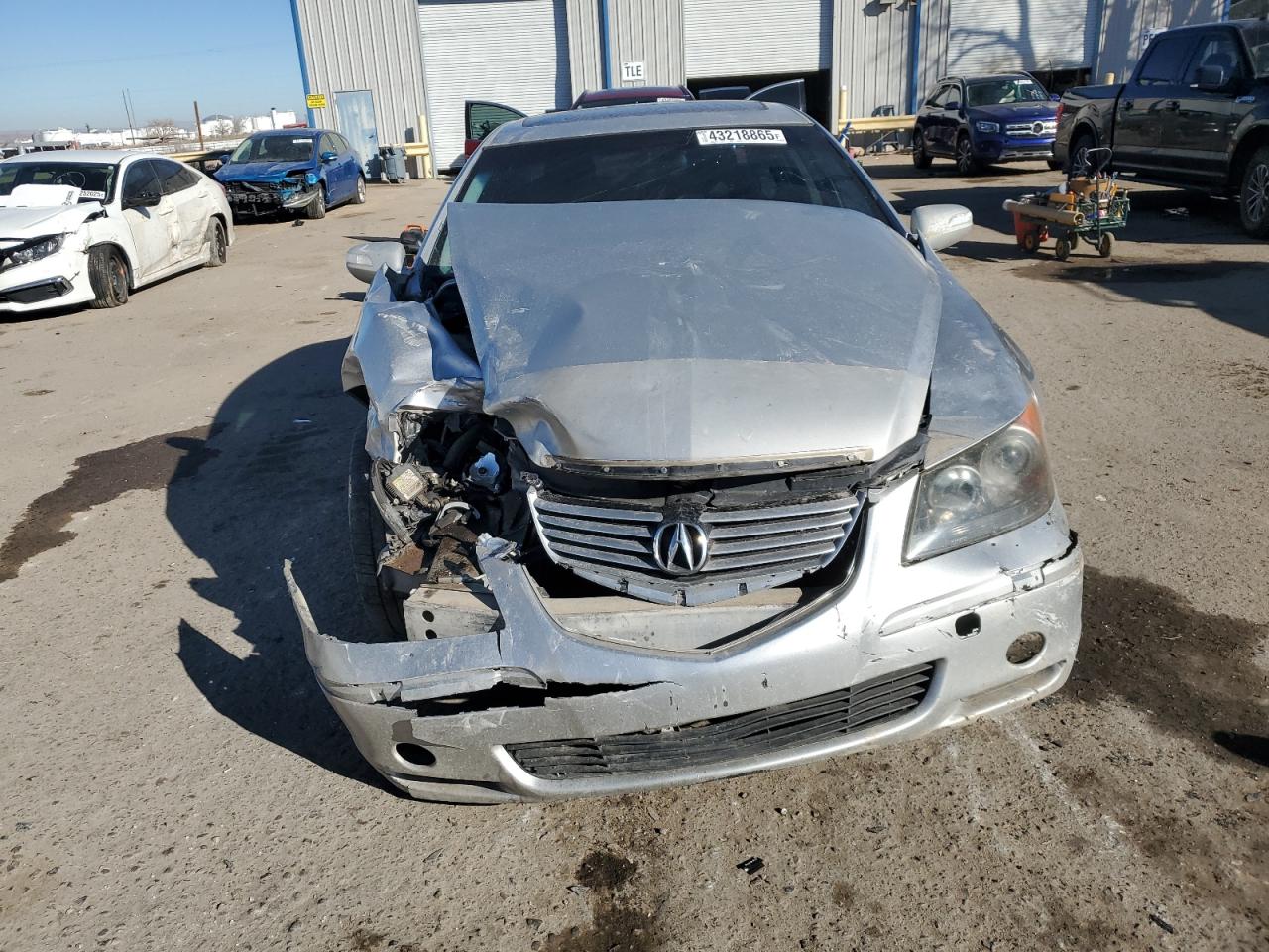 2005 Acura RL VIN JH4KB16555C013133 Copart auction photo, front end / side damage thumbnail 5