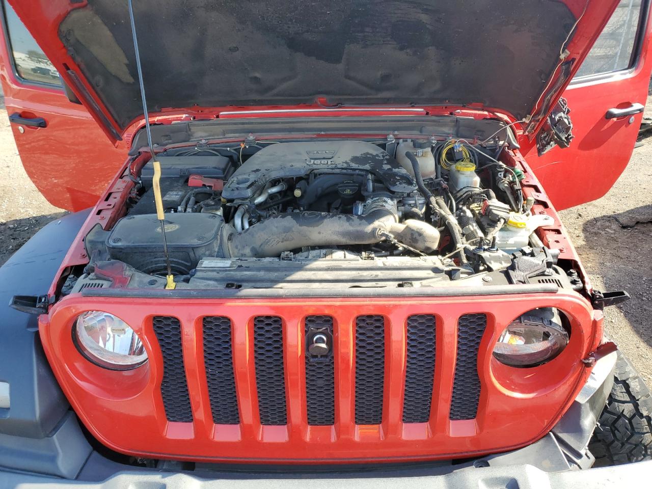 2019 Jeep Wrangler VIN 1C4HJXDG3KW576682 Copart auction photo, front end / top/roof damage thumbnail 14