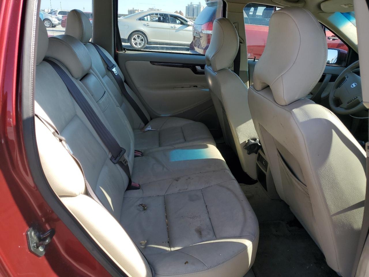 2004 Volvo V70 VIN YV1SW59VX42452481 Copart auction photo, front end damage thumbnail 11