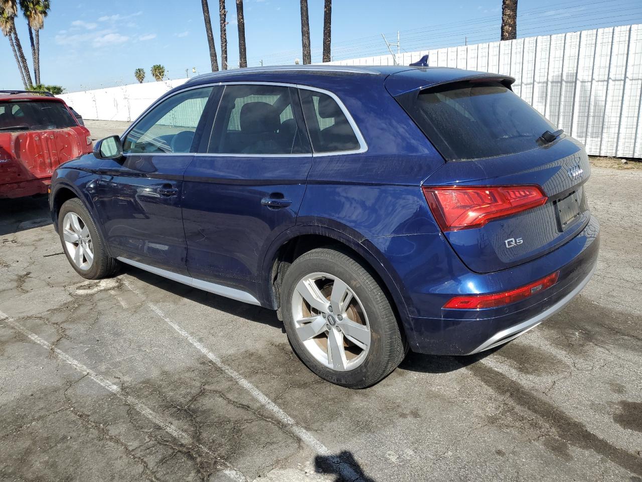 2018 Audi Q5 VIN WA1BNAFY2J2203355 Copart auction photo, minor dent/scratches damage thumbnail 2