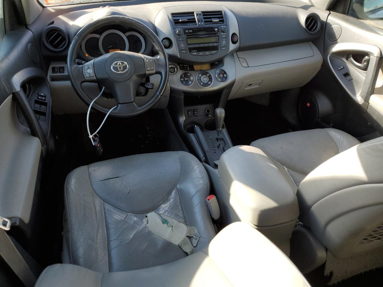 2010 Toyota RAV 4 VIN 2T3DF4DV0AW079812 Copart auction photo, front end / minor dent/scratches damage thumbnail 8